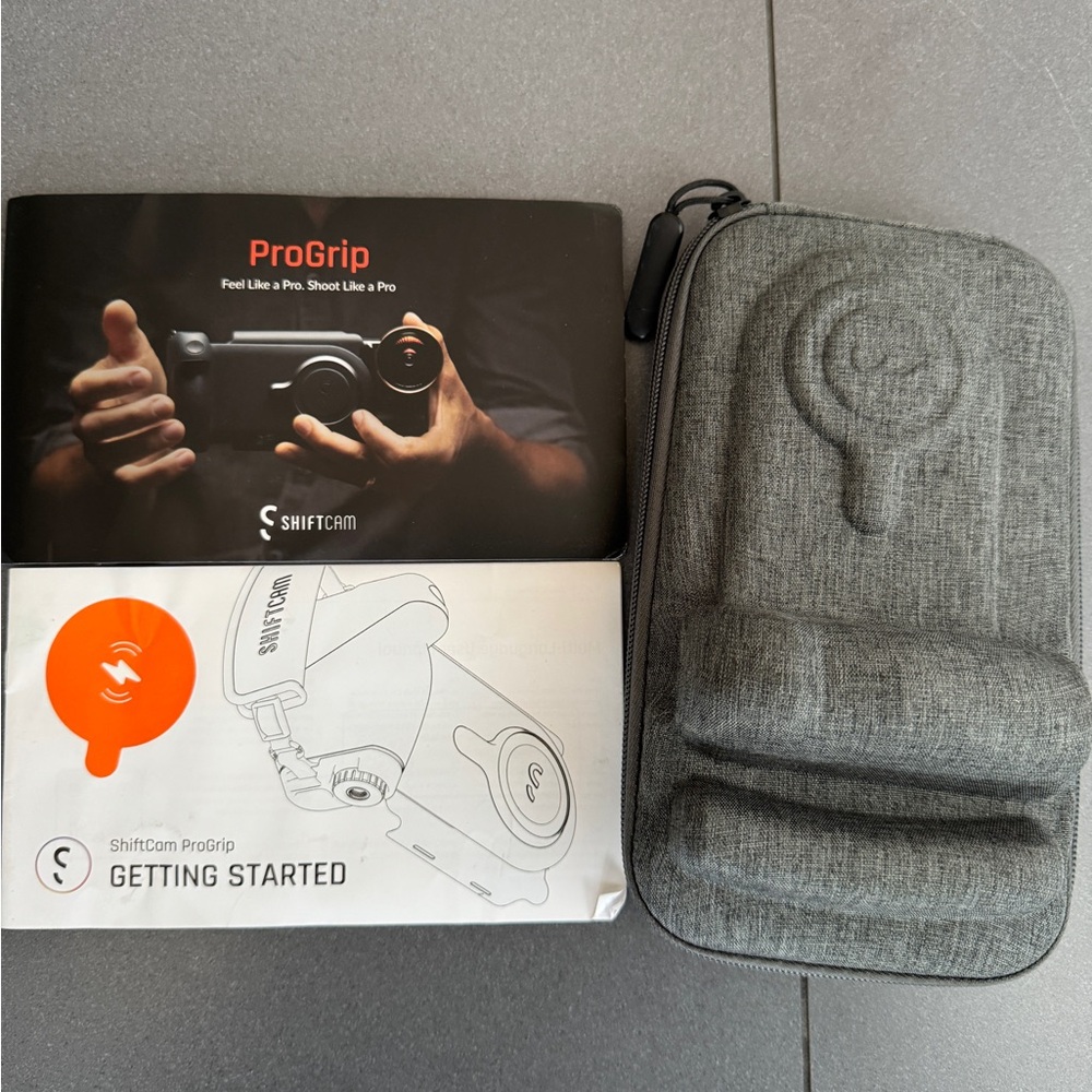 ProGrip Smartphone Camera Grip - Gray